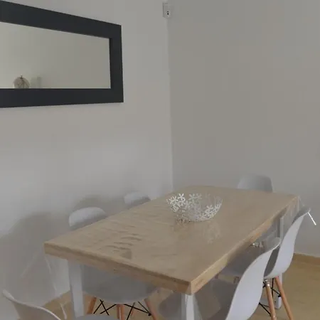 Il Pisito Bianco شقة غران ألاكانت